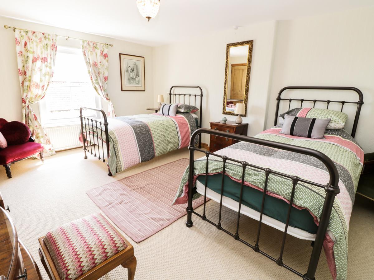 Вилла Auburn House Nawton Экстерьер фото